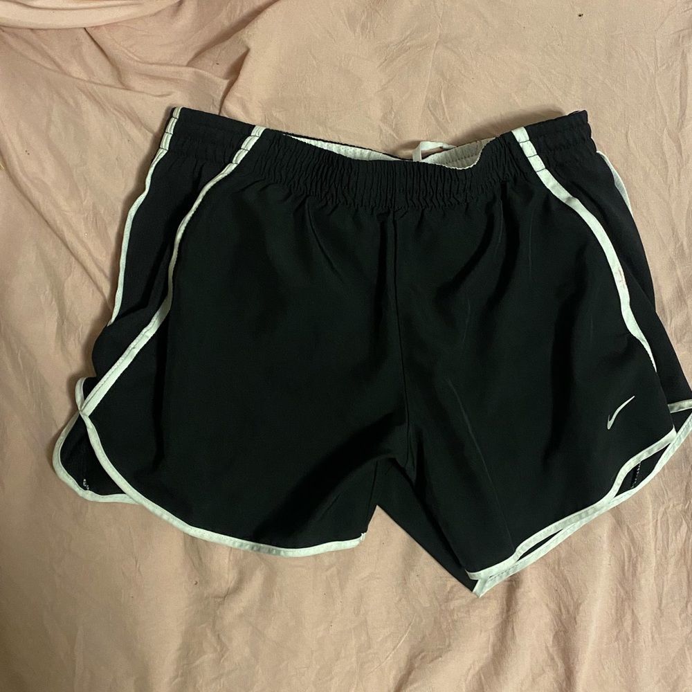 Nike Running Shorts - Picture 2 of 4